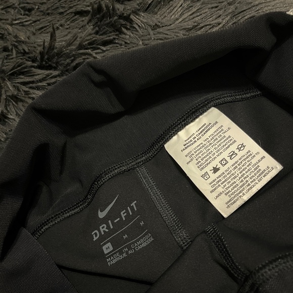 Nike Leggings - Picture 7 of 7